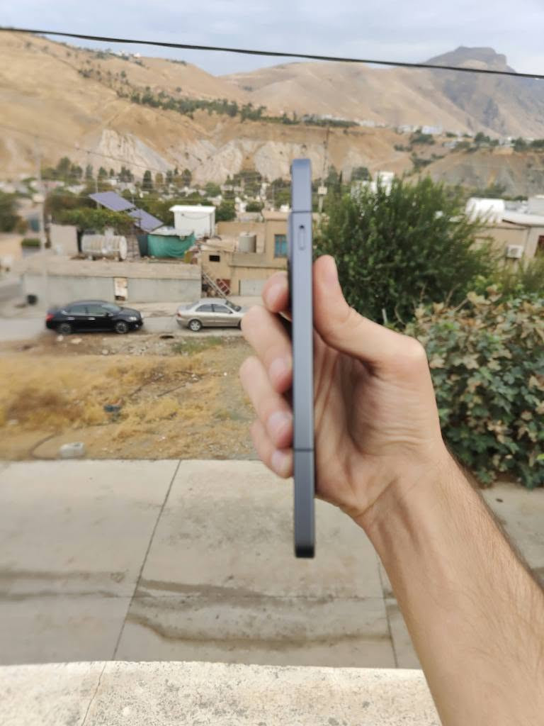 ون بلس ايس ٥ • رام ١٢+١٢ • بطارية ١٠٠٪