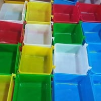 كوكتيل • مستلزمات طيور واسماك • الوشاش بغداد