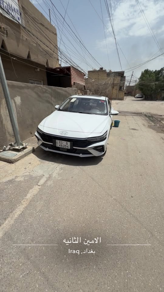 النترا موديل 2025 خليجي تجميع الصيني محرك 1500 دبل نوزل ماشيه 76 الف بيها ٤ اصابع صبغ بالجاملغ اليمين ولباب بارد بس سياره رقمها سليمانيه تحويل ثاني يوم 
السعر 130 وبيها مجال
***********

نص مكتوب في الصور:
- الامين الثانيه بغداد, Iraq