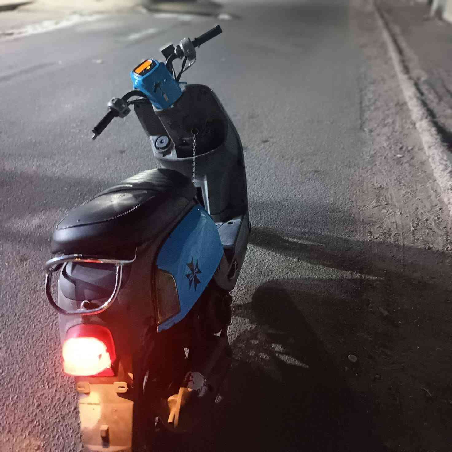 سلام عليكم دراجه بوليس نوزل لبيع كفرات بلاديه جاهزه من كلشي سعر 450   مكان بغداد حي الاعلام     رقم هاتف ***********
