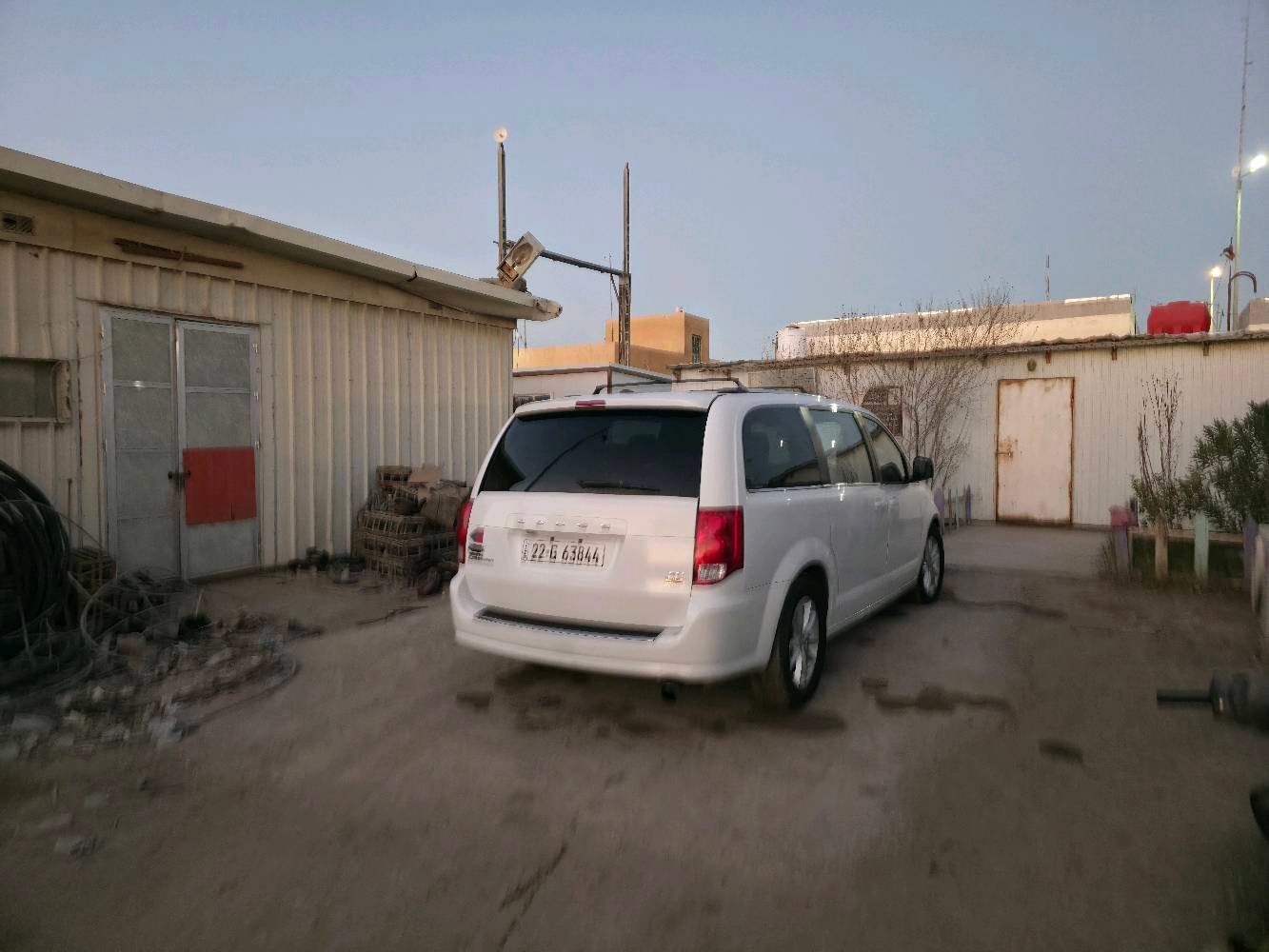 دوج كرڤان 2020
تحكم ستيرن جهتين
تثبيت سرعه
ابواب كهرباء
تشغيل من بعد
تبريد شغال ثلچ
طخم تاير
حادث قبق جنطه 
مبدل بلاد 
مكينه وگير خير من الله
گير مبدل جديد
مكاني البصره
للاستفسار
***********