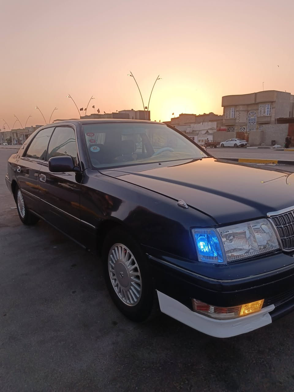‏السلام عليكم راس ثور فلات نيلي  
‏كرستال اصل شاصي 55 
‏مكفوله من الكص والنقل الجثة 
‏ كفر جاملق مبدل فقط كفر
‏بأسمي مداور ثاني يوم رقم انكليزي بغداد هزه بعدها مامخلصه بيه
‏
‏مكينه وكير 3000 vvi بلكارتون 
‏حداده 100 % امامي خلفي 
‏تخم تاير بكارتونه ويل ليزري 
‏
‏غرفه توني شادها بكارتونها 
‏سماعات وشاشه بلكارتون شادهن 
‏
‏كهربائيات عامه شغاله 
‏المكان بصره حيانيه سوق تاميم📌
‏السعر  70 
‏
‏***********
‏
