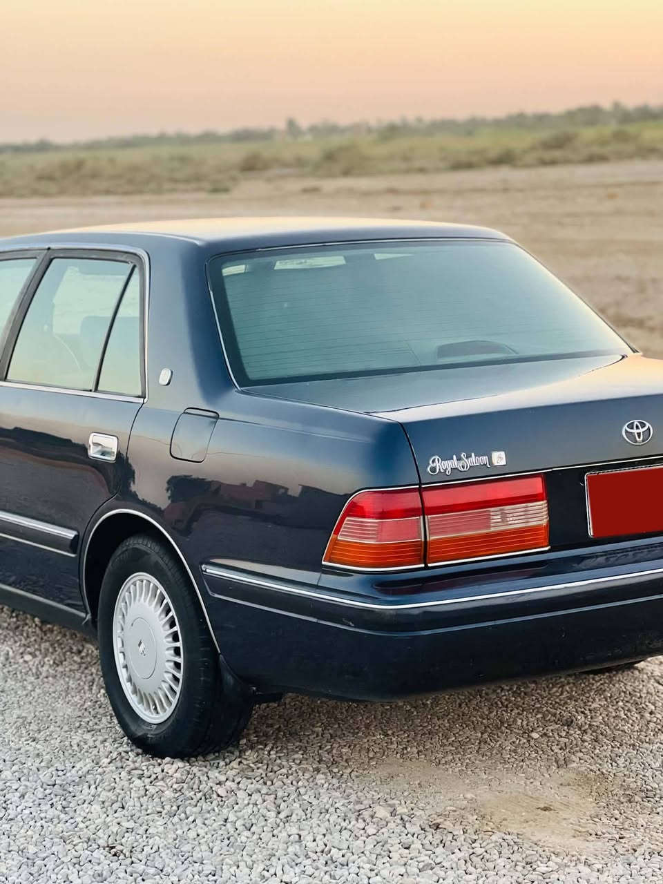 السلام عليكم 
للبيع 
كفاله عامه 
كراون راس الثور تكم محور ايسر 
موديل : 1998
السنويه : بسمي مداور ثاني يوم رقم انكليزي انبار لغاية 2028 
 جاهزه علئ اخر حبايه ما نقصه برغي مكينه وكير كفاله  وحداديه وتخم تاير جدد 
السياره احله من الصور بهواي تجي وتشوف بعينك 
العنوان : ناصريه سوق الشيوخ 
السعر : 120 وبيه مجال بسيط 
الهاتف : ***********‬‏
