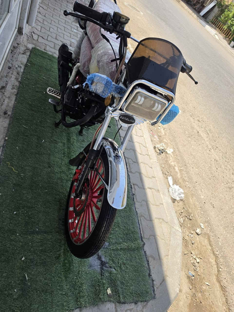 موديل 2026
دراجه بعدها زيرو صارلها شهرين 

من نزلتها من لمعرض 

ماشيه 790كيلو

دراجه كفاله عامه 

أوراق كامله 

مكاني بعقوبه 

شراي يتصل 

***********
