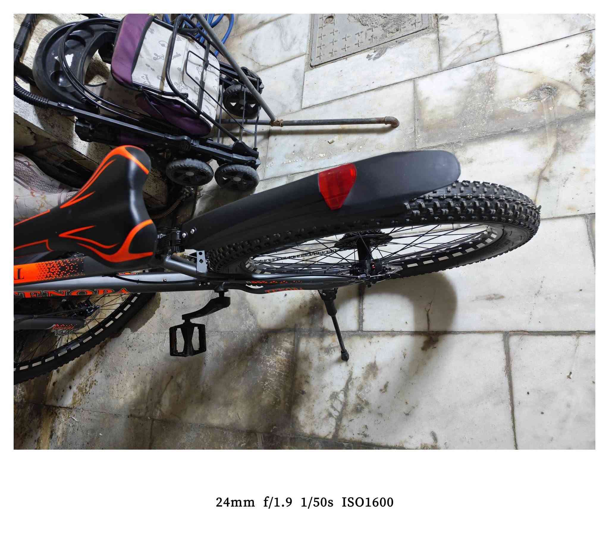 سلام عليكم
يتوفر دراجة 🚲 هوائيه للبيع 🛑

جديد جدا استعماله اقل من يومين 🛑

التفاصيل قياس 27 ونص 🛑

السرعه 3 كير امامي 7 كير خلفي 🛑

للاستفسار ادخل خاص او اتصل ع راقم 
***********🛑
