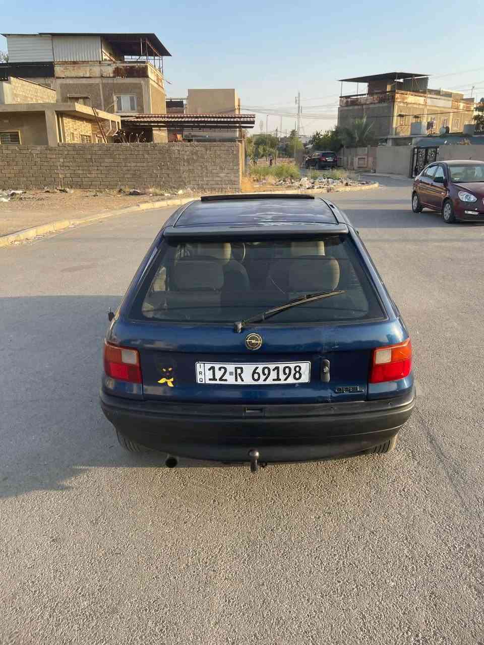 استرة موديل 92
رقم جديد سنويه لحد 2030
كير عادي محرك 18 بي صرف
السعر 37 وبيها مجال بسيط 
*********** بي واتس

# مكلف بالنشر اتصل للاستفسار
