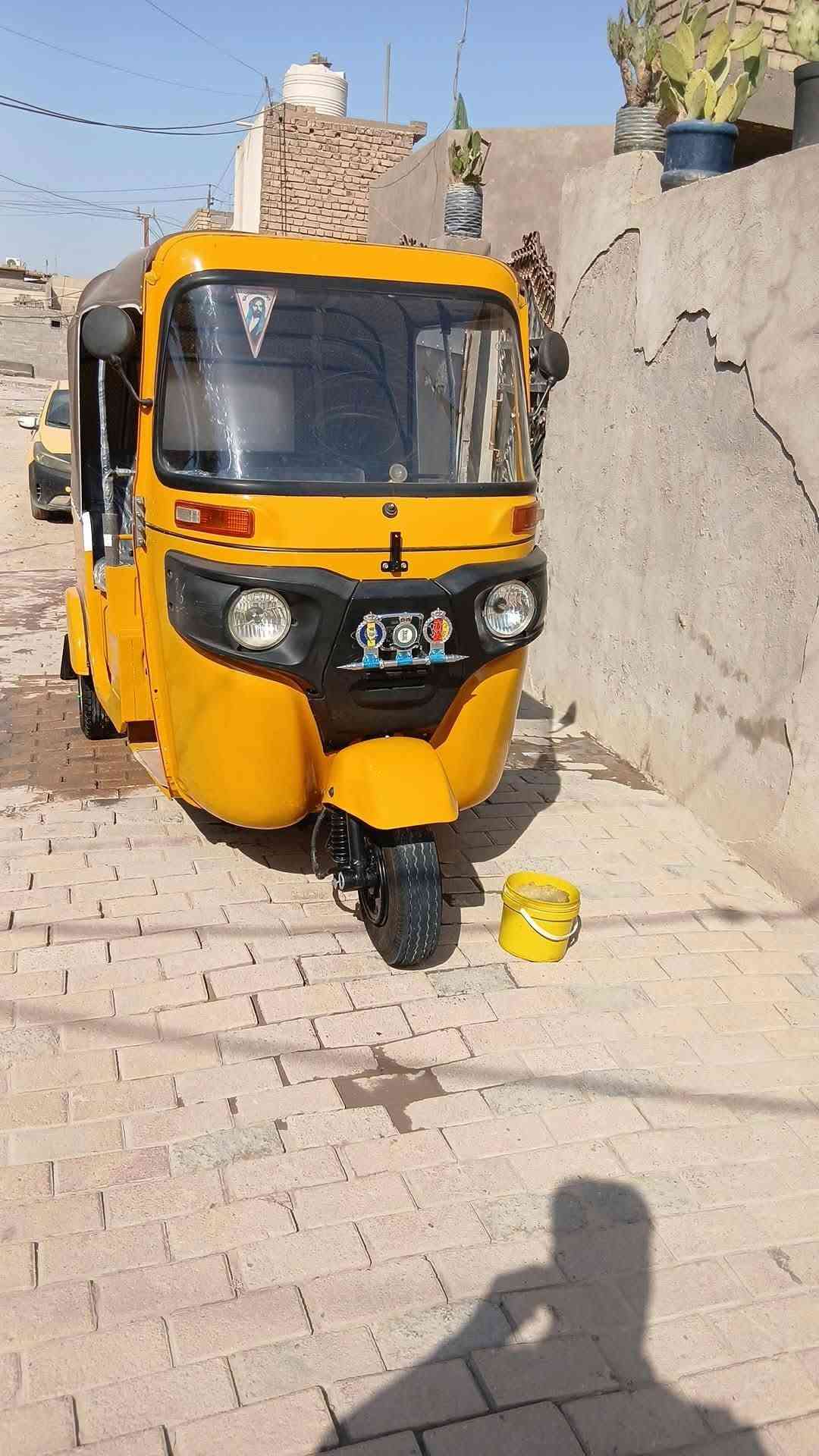 السلام عليكم شباب تكتك موديل عشرين شهر ١١ تكتك رقم ملحضه حته هزة جديده  وسنويه نكليزي بسمي ثاني يوم حولك تكتك معمره دوس وبيه لغد بارد تكتك جاهزه تم تاير كهربيات دوشمه كله جاهزه مكان بغداد مدينه الصدر سعره خاص *********** مو شراي لاتعبني

