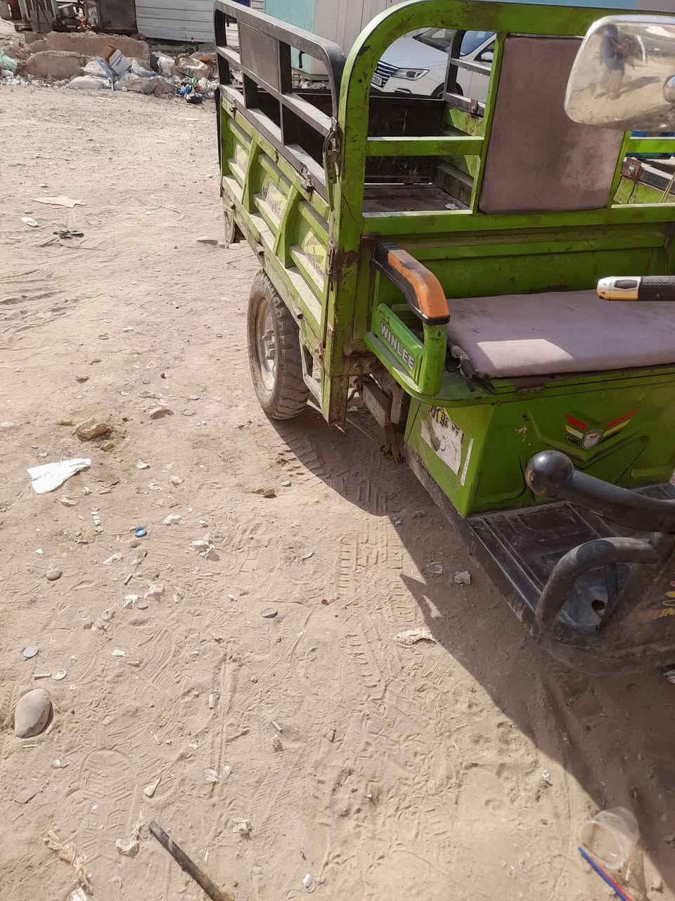 للبيع الحجم الوصط نقوصات بصيطه باتريات فول عل فحص سعر 650 وبيه مجال بصيط سكن بغداد متواجد خاص او هاذه رقمي ***********
