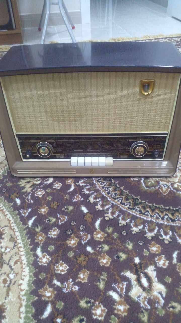 السلام عليكم عندي هذا راديون للبيع نظيف شغال اخو جديد للبيع رقم تلفوني ***********
