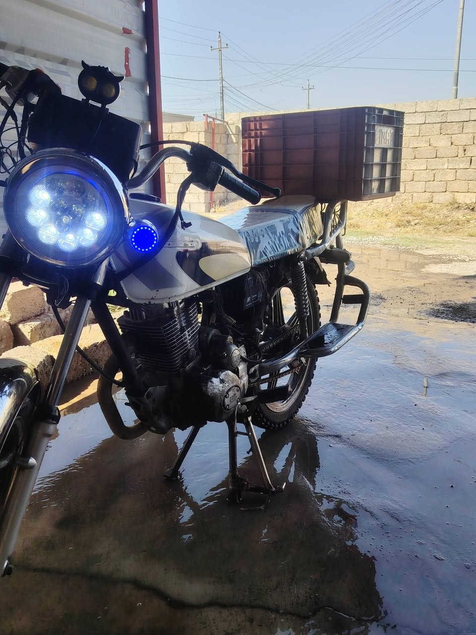 سلام عليكم
موطور بارت للبيع نكره سلف باتري جديد دبلات جدام جدد ماتصرف علي ربع السعر 275بي مجال بسيط
 مكاني قريه اجحله ***********
