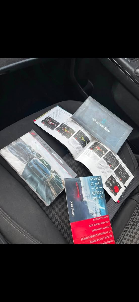 بيع مستعجل سعر جوه سوك 175
 وبيه مجال بسيط جداً وبالعافيه ع ياخذه 
جارجر جي تي محرك 6 سلندر 2022 
بدون ايرباك ضرره جاملغ خلفي صبغ + قبق جنطه مبدل اصلي نفس لون بجمه كبس بلادي برغي ممفتوح بي رقم اربيل جديد سنويه جديده باسمنه شرط التحويل 
 كير محرك تبريد حداديه كله ع وضع البلادي اي نقص مابيه 
الشراي يتصل بيع فقط 
*********** اتصال 
*********** وتساب
