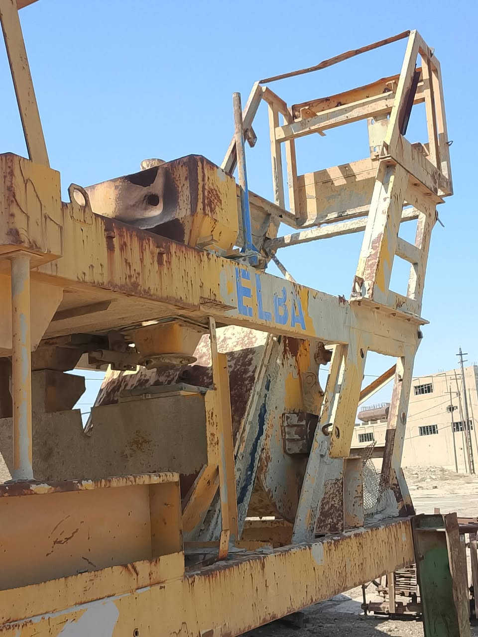 متاح هيكل خباطة نوع .. ELBA
بحالة جيدة جداً استعمال قليل جدا 
للاستفسار اكثر الاتصال بالرقم التالي
الفلوجة الحي الصناعي 
م/***********
