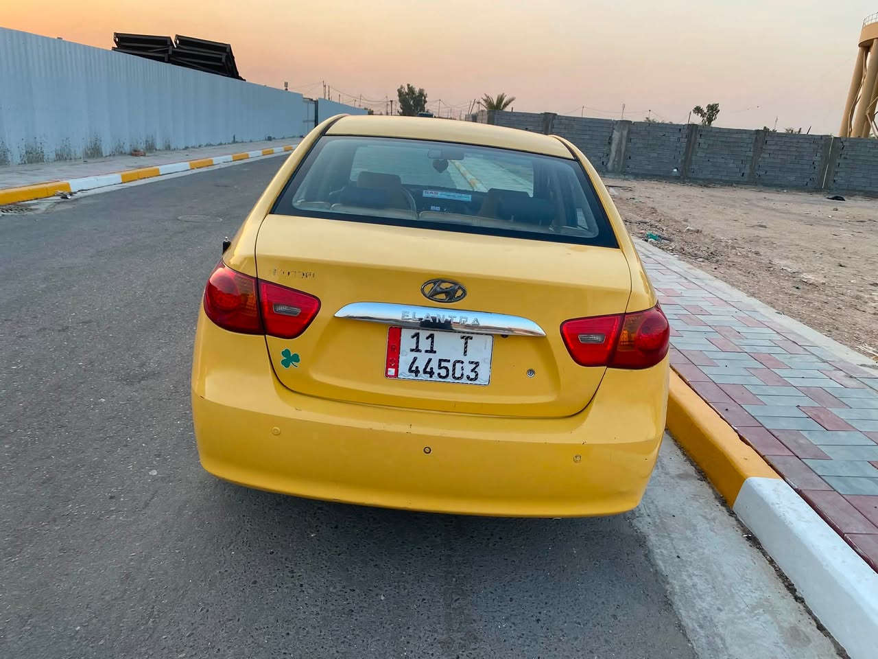 سلام عليكم شباب.تحيه طيبه عليكم  هونداي النتره  موديل ٢٠٠٧سياره  حلوه ونضيفه حيل من داخل وخارج. مكينه كير فلو. تبريد  كلش حلوه.  تكخم  تاير جديد. باتري  دينمو  كله جديد سيار مصروف عله  هواي الله شاهد  شرط تريك من. زاخو الحد الفاو سياره. حادث مابيه فقط. قطعه تبديل بنيد. وقطعتين. مفتوحات مو تبديل فتح.  رقم بغداد  مصفره هيه وغرمان  ماتصرف عله الف دينار تحويل بل وقت يعجبك السعر ٨٦ وبيه مجال الطيبين ***********ملاحضه. كامر  + شاشه

