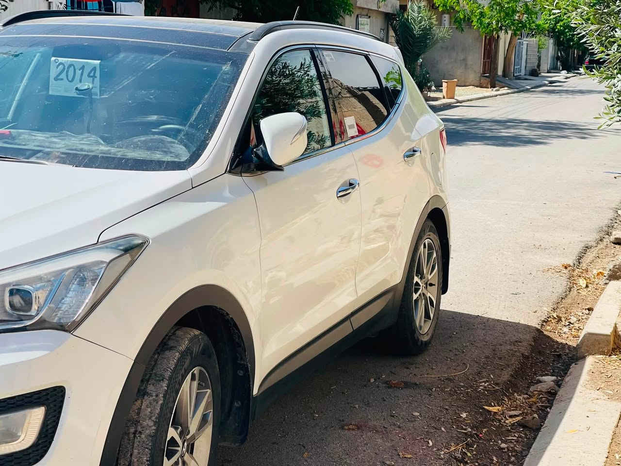 سانتافی مۆدێل ٢٠١٣ فول مواسەفات بێ دەعمو لێدراوی بێ سبوخ دو شوێن ساردی هەیە سەیارە ١٤٠ هەزار ڕۆیشتوە بێ عەیبو عارە تایەیی تازەیە ڕەقەمی تازەیە سەیارەکە عەبی تیانیە 
سعر ١٦٠ گەڵا
ڕەقەم/***********
شوێن /باوەنور
