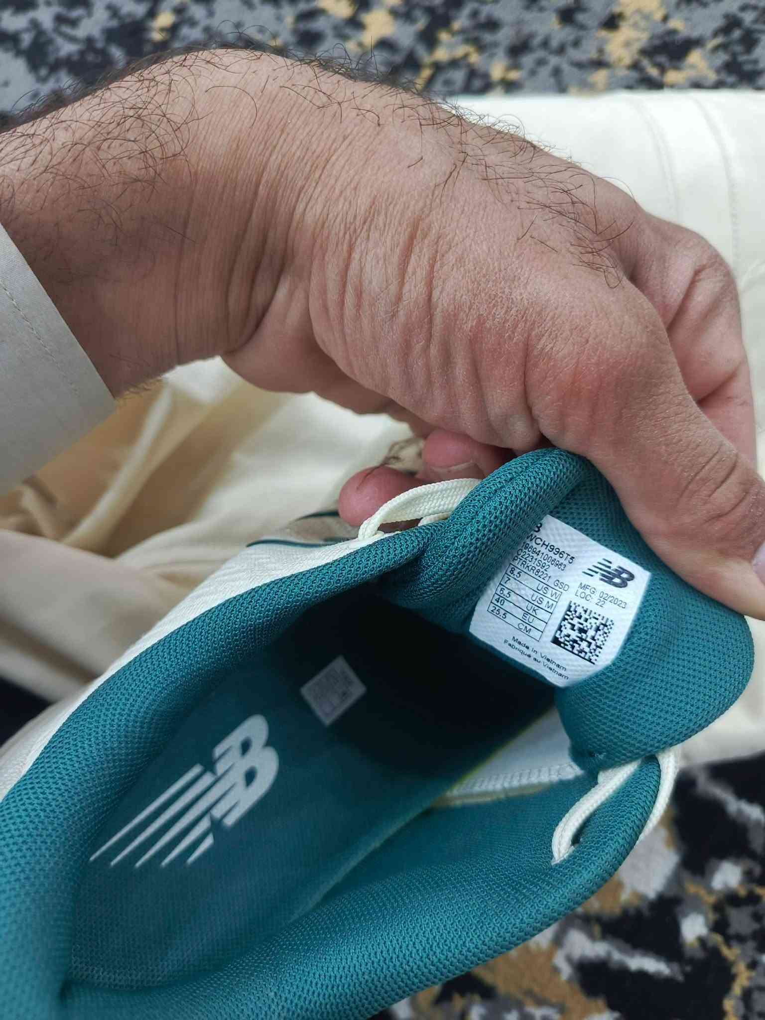 نيو بالانس • أصلي • قياس ٤٠
