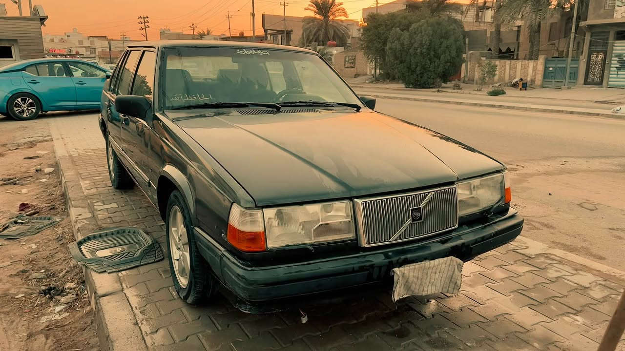 اقرأ المنشور قبل ماتعلق
فولفو 940 turbo 1996 
مكينه بلادي توربو بيها خيط بخار كهربائيات كلها كامله بيها ضربه بالبجم ومعمره راعيها متوفي والورثه كلهم موجودين اواجهك ويه الورثه سنويه ساقطه 2023 حداديه نص عمر  نمره نجف مامطلوبه ربع بيع مستعجل 35 ورقه وبيها مجال  ***********
