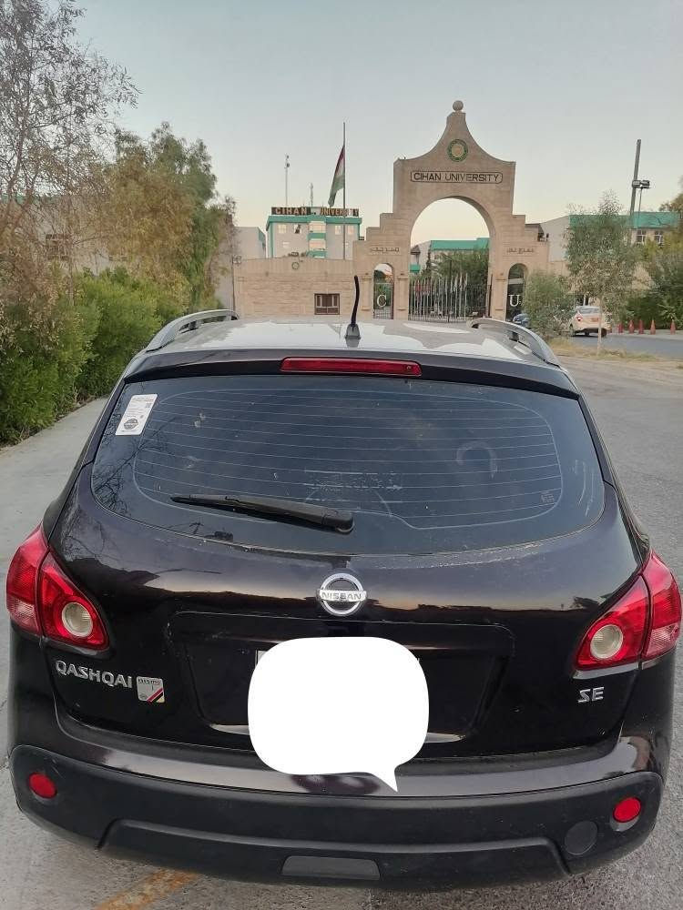 نیسان قاشقای مۆدیل 2010 ، ڕەنگ عنابی ، دووپارچەی سبوغە ، مەکینە 20 ، دەبڵ گێڕە و شاشە لەمس بیلادی ، تەبرید و گێڕ بەشەرت مەکینە بەشەرتە ، ڕەقەم هەولێرە سەیارەکی توند و تۆڵە و بێ تەقە و ڕەقە و  مەسروفە ، سەنەوی بەسەر چووە ، بەناو کردن و وەکالە و  تەحویل کردنی بەشەرتە بێ کێشەیە ، سعری 92 وەرەقە و مەجال ، *********** أربيل, العراق
