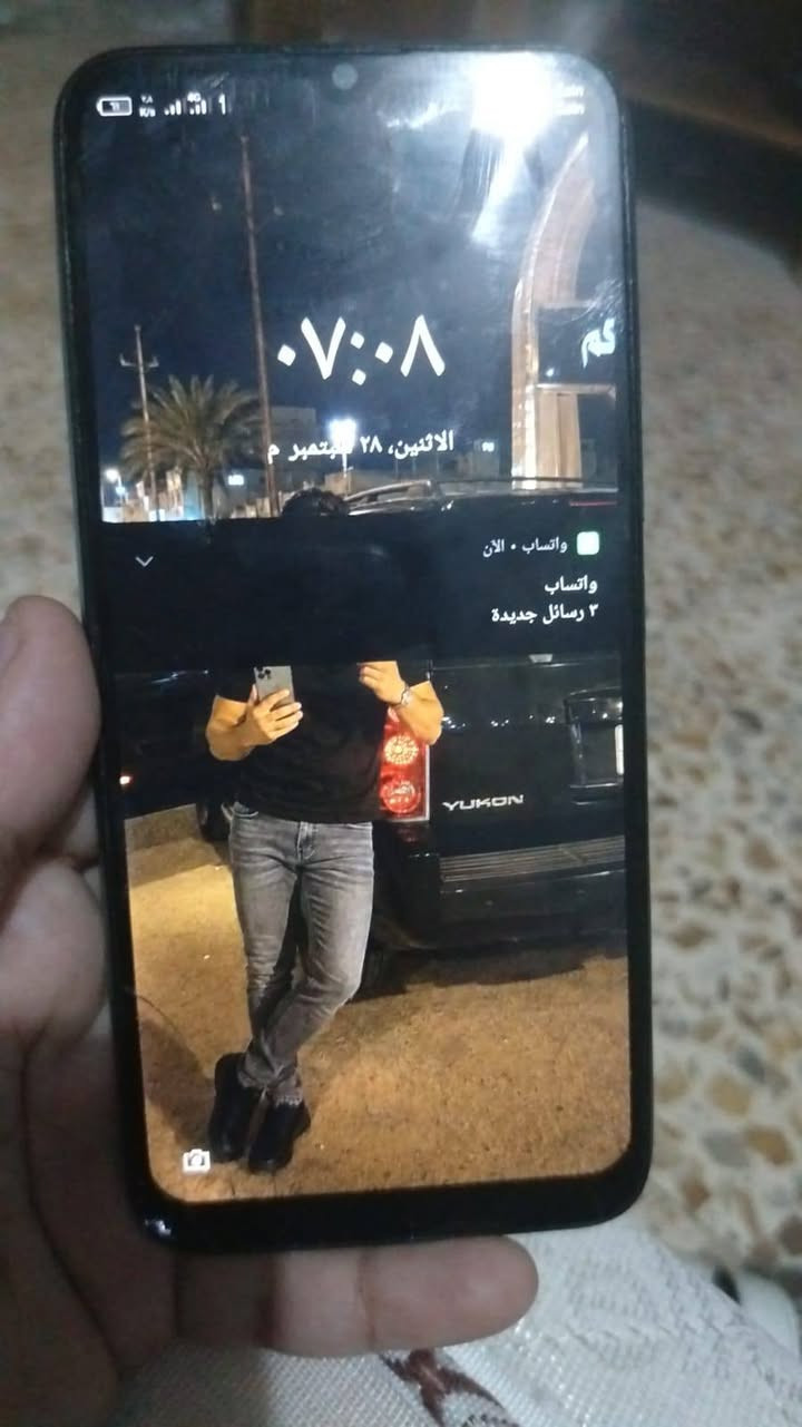 سلام عليكم.      سعر 50.     كربلاء حصرا  ‏‪***********‬‏

عندي جهاز للبيع   انفنكس سمارت 6 لون ازرك.  فطر بشاشه بسيط.    ذاكره. 32.عشوائي.     رام 4     بدون ملحقات
