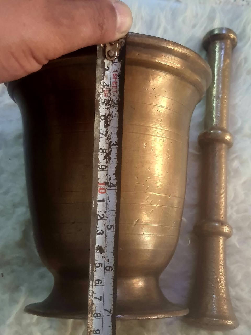 هاونات  عدد اثنين مخطط بغدادي الارتفاع واحد ١٨ واحد ١٧  نضافه١٠٠بل١٠٠ راغب بل اقتناء تواصل رقم الهاتف ***********ابو علي  او الخاص مفتوح  يوجد توصيل الجميع انحاه العراق
