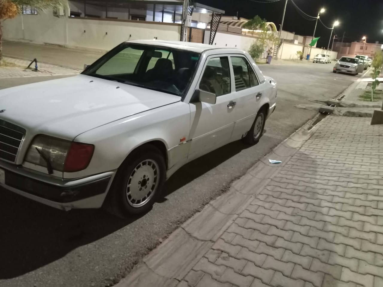 سياره دب موديل ٩٢ مكفوله قواعد وكير محرك تبريد شغال موجوده بل نجف وراعي نجف سنويه ٢٨ سعر ٤٢ بيه مجال رقم بابل الأستفسار ***********
