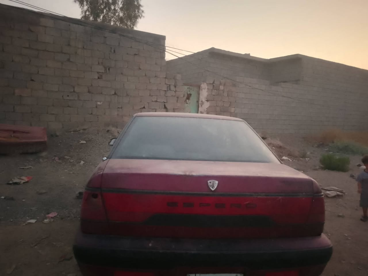 السلام عليكم دايو اللبيع العنوان كركوك قضاء الحويجة خلف الخضر ابيعك حبل ويرهم مراوس ويه ستوته  خابر وتدلل  السيارة شغالة شرط كربايات كلهه شغاله ***********

