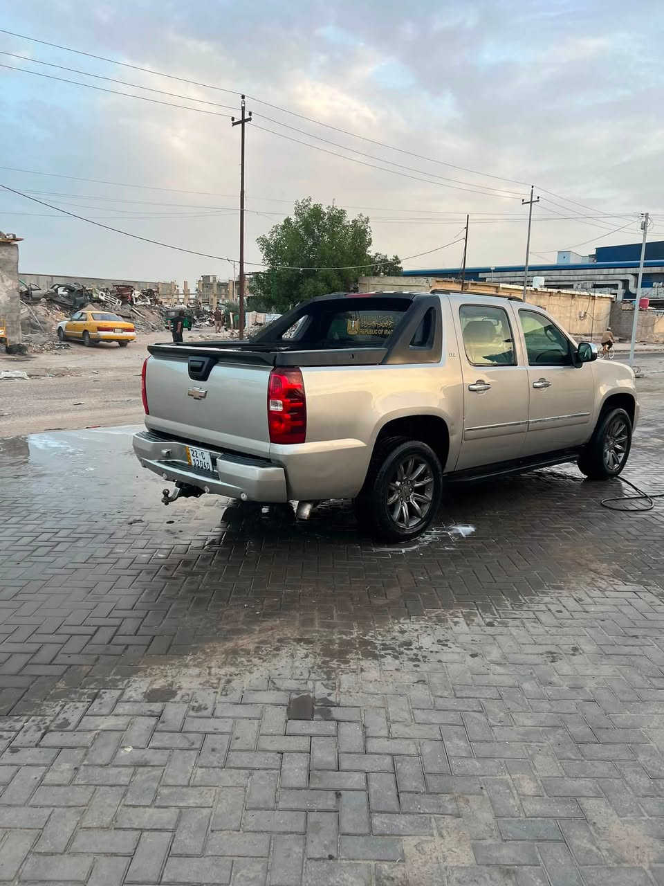 تاهو فلانج ٩ رقم اربيل. راعيها بلبصرة فول مواصفات تختم تاير جديد ويل كروم بيها صبغ جمالية بدون دواخل مكينة ٥٣٠٠ كير ١٠٠٠السعر.  ١٦٠.   ***********. مكانى بصرة

