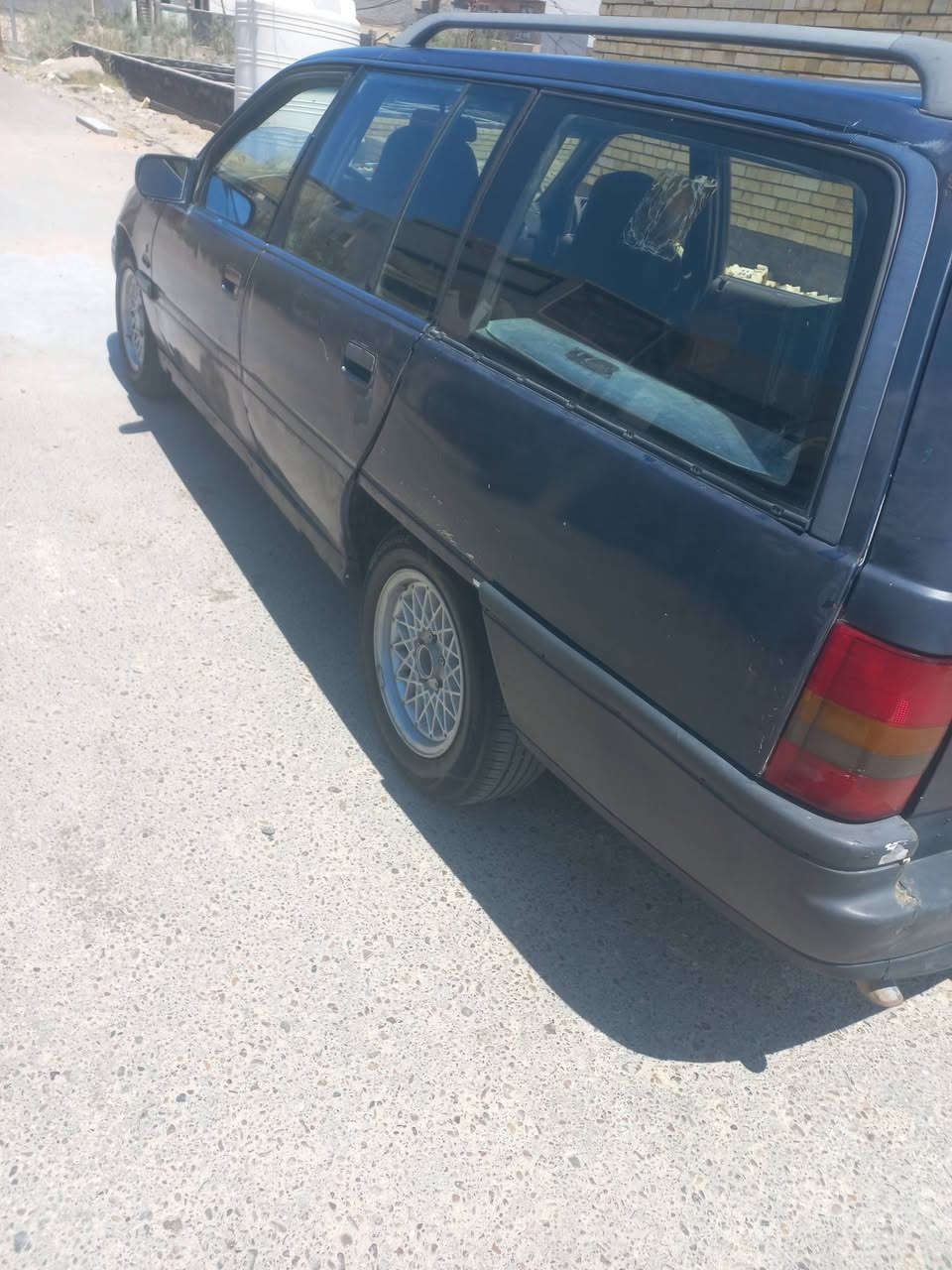 اوبل ستيشن موديل  1990 رقم انبار مشروع وطني تحويل مباشر سياره بلاديه محرك  2000 كيرعادي السعر  27 وبيهامجال  ***********
