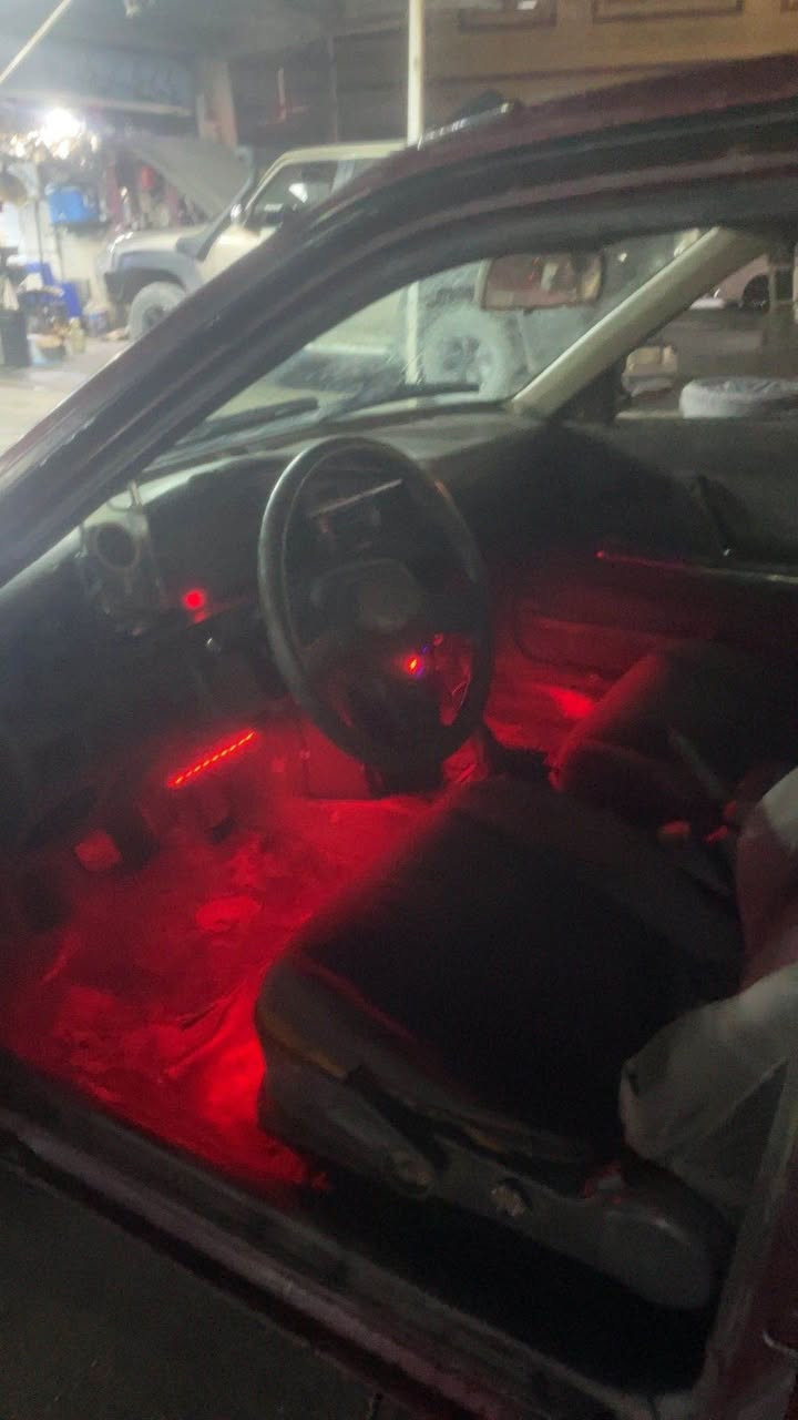 Mazda 626
مازدە ٦٢٦ 
مۆدێل ١٩٩٣ 
سەیارەکە بێ لێدرانە 
مەکینە ١٢ کابریتەر
ناو خورفەیکی لۆکی تیدایە 
چوار جام کارەبای 
کارەبایەت و گێرو مەکینەو کلاجی بەشەرت 
سەیارەکە بێ مەسرەفە ٤ تایەو ویلی نوێ 
یەک تۆز دەنگی بتلی تێدایە
گۆڕینەوەش دەکەم
نرخی ١٦$ مەحامەلەیکی برایانە
***********
هەولێر بەحرکە أربيل, العراق
