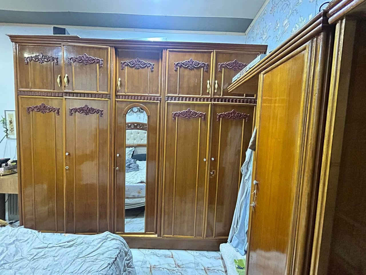 غرفة نجارة • دوشك اسفنج • تحتاج تصليح