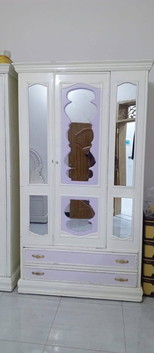 سلام عليكم
غرفه تسكام شغل عراقي
للبيع ٥٠٠ وبيه مجال قليل
***********
