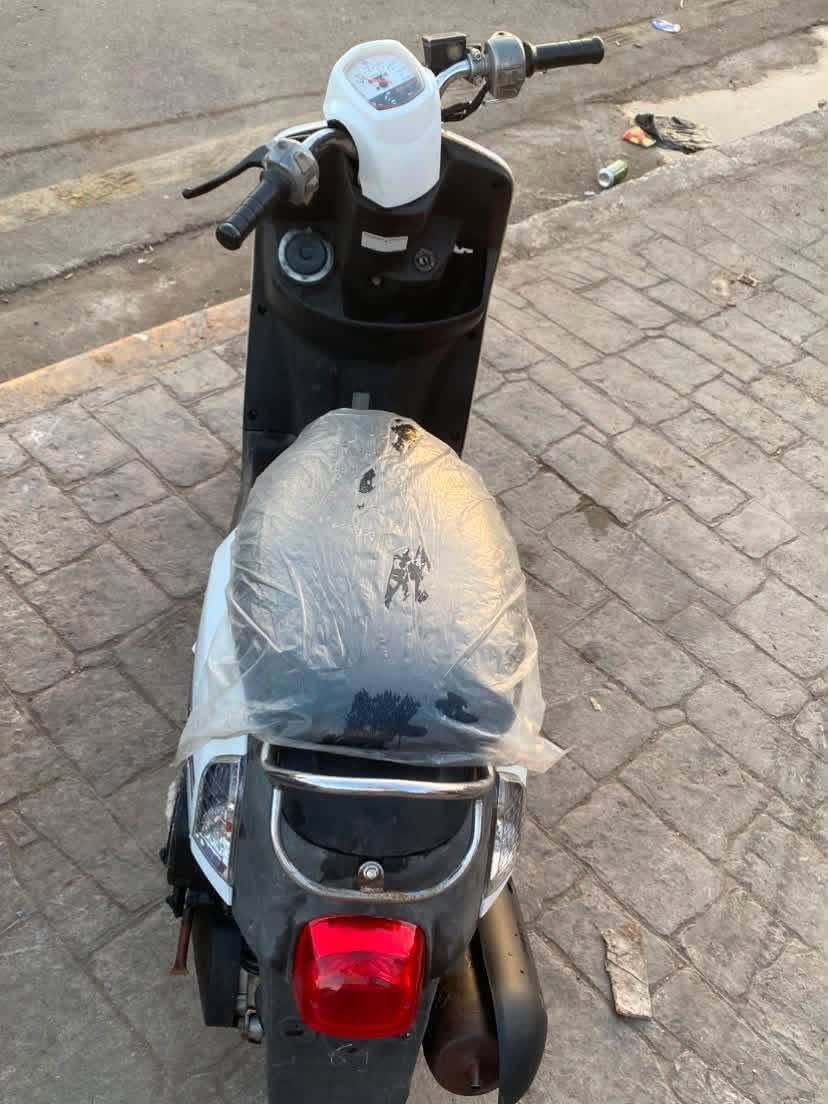 سلام عليكم شباب ماكس بوليس مكينة بلادية
الدراجة خير من اللة نكرة سلف صوت المكينة ناعم كهربأيات كلهة شغالة ما ناقصهة اي شي بعدهة جديدة شاهد اللة كلشي شغال بيهة اشاير عالي ناصي رقمي *********** سعرهة 475 وبيهة مجال المو شراي لا يتعبني فدوة اروحلكم الدراجة جديدة
