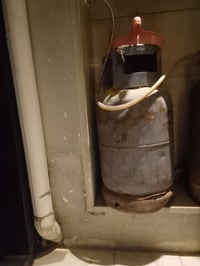 قنينة غاز • عراقية • فيها غاز
