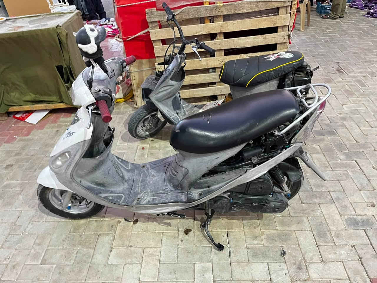 السلام عليكم درجه ماكس منغولي درجه نضيفه مامفتوحه بوشه بلاديه كلجات وره رياضه بلادي مو تجاري ابو جرص درجه نكره سلف و نكره هندر شلعه معدل كهربائي مابيه شي كل شغل سعر درجه ٥٥٠بي مجال مكان كربلاء الحر رقم هاتف بس ***********بس واتساب
