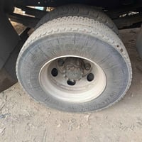 تايرات ١٧ ونص • تايرات ١٩ ونص • ٤ حبات