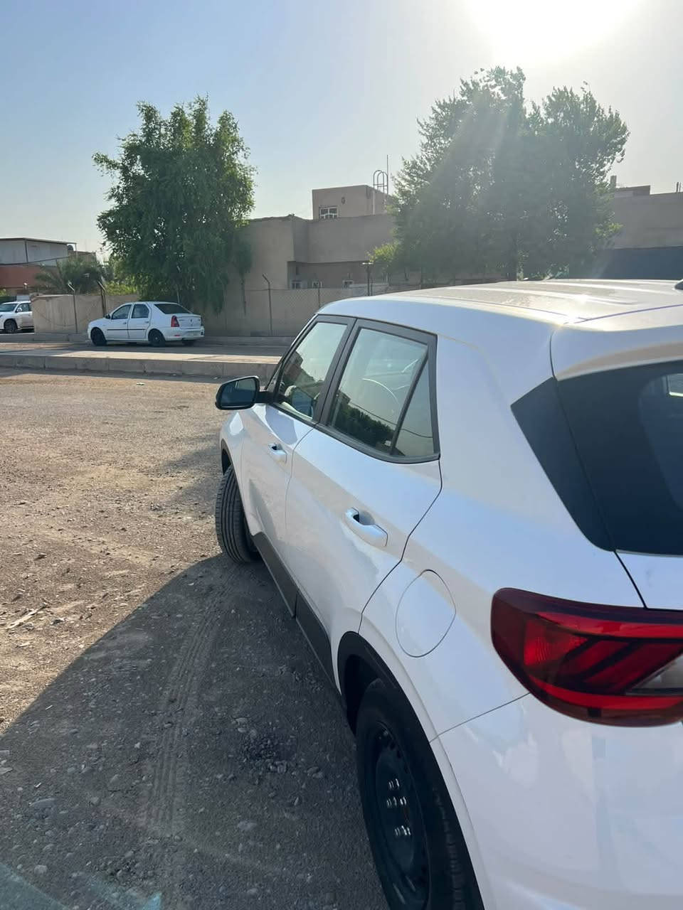 السلام عليكم للبيع فينو موديل 24 رقم بغداد باسمي سياره وارد امريكي نضيفه جدأ استخدام شخصي شي قليل ماشيه 40 الف حادث بسيط فقط دعاميه وبنيد جاهزه من كلشي مكاني بغداد السيديه 

السعر 137 بيها مجال 
‭
***********‬

نص مكتوب في الصور:
- 58107954