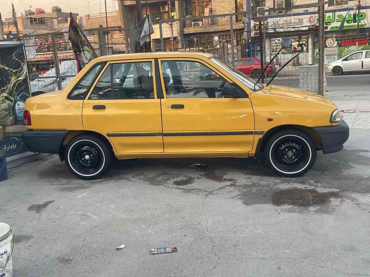 السلام عليكم سايبه موديل 12 رقم جديد هزه جديده مصفره من كل شي  سياره كلش نضيفه  مكينه كارتون تبريد ثلج صدر امامي خلفي جديد نقص فقط الرابع يفلت ومابيها صبغ دعمه فقط هلالات السعر 26مكاني بغداد البياع ***********
