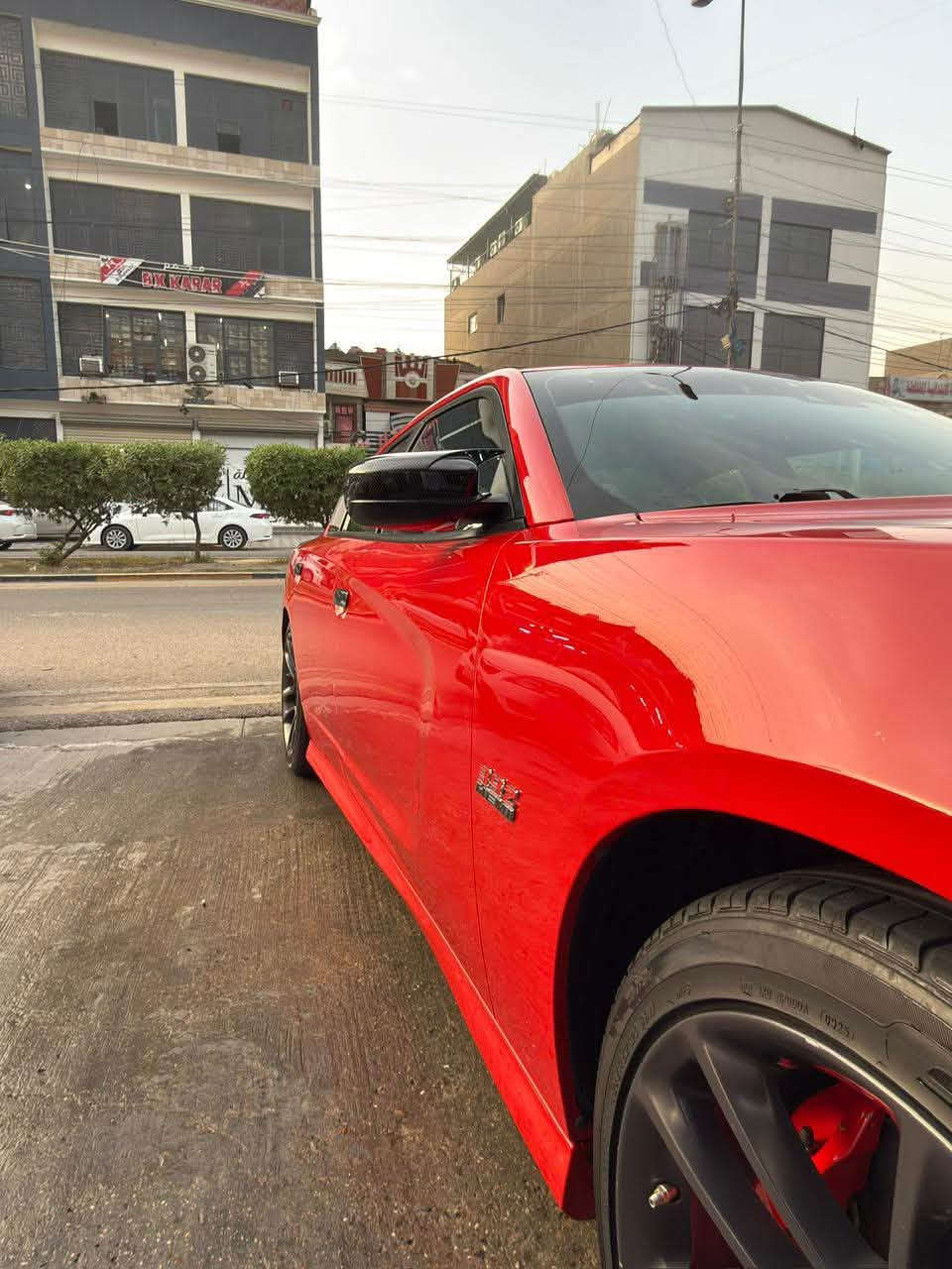 السلام عليكم سيارة جارجر اسكات باك SRT فول مواصفات الكشنات تدفه تبريد جلد مخمل نقطه عمياء رادار ستيرن تدفه سياره جديده حيل الموديل 2022 الممشى 21 مايل مغلف بيبي اف مكان السياره بغداد وباقي المواصفات معروفه السعر 33 الف بيه مجال بصيط ***********
