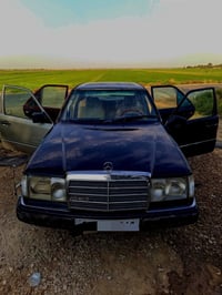 مرسيدس E300 • ١٩٩٠ • النجف المشخاب