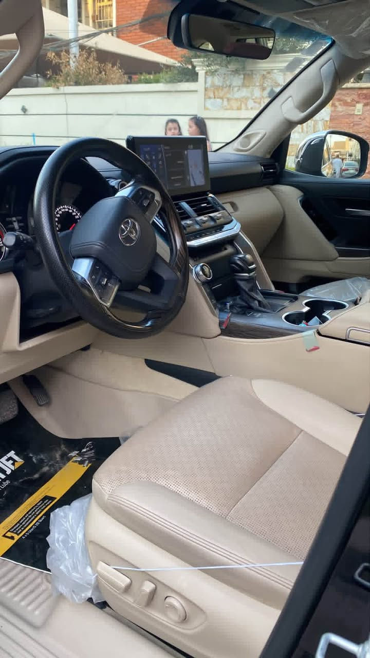 لاندكروز vx 2024 بريم ابواب شفط مكفوله بريم عداد 30 الف
للاستفسار 
*********** 
بغداد حي الجامعه بغداد, العراق
