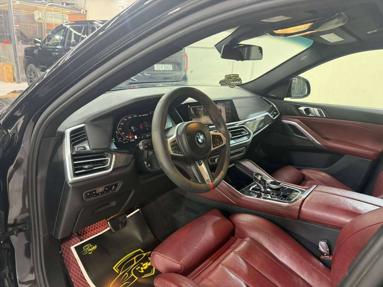 BMW X6  50i
موديل 2022 كلين تايتل فول مواصفات محرك V8  اعلئ فئه السعر 45 الف دولار  
المكان الديوانيه 
***********
