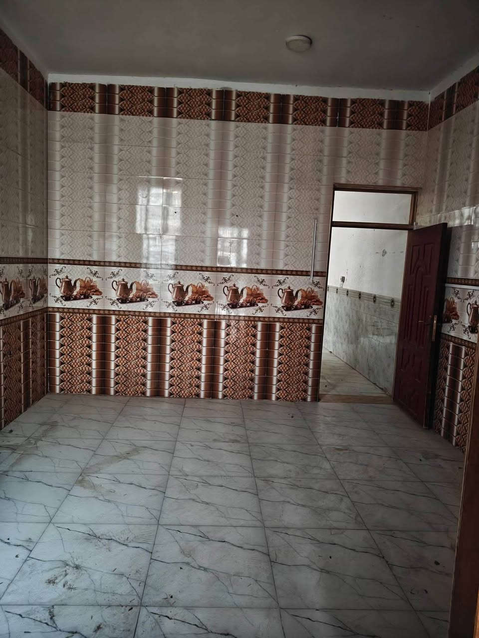 🏠بيت  للايجار
100م 

#حي_الفرات قرب مدارس الصينية

✨ بناء نضيف
• غرفة نوم1
• صالة
• مطبخ
• حمام
• استقبال 

#للاستفسار_اكثر ***********
