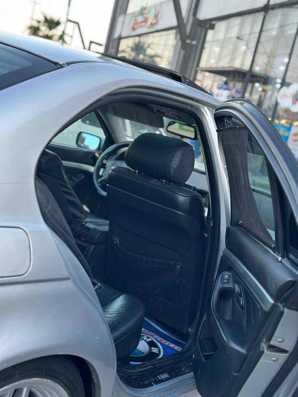 للبيع السعر 85$
🚗 موديل 1998محدث 2000
حجم 535كير مكينه وسنويه وبليته اصل وفصل.8
⚙️ محرك 8 سلندر 3.5 – عزم نار وصوت يونس
🔧 كير أوتوماتيك تيبترونك ثلاث انظمه 
🛞 ويل حجم ١٧
طخم تاير جديد 
💨✈️بيها شلعه نار 🔥
مضخم صوت بل صندوك 🎼
سستم صوت وعزل يخبل 🔥🎼
✨ فل مواصفات + دعامات M 
🛋️ داخل جديد كشنات جلد 
❄️ تبريد ثلج تدفئه شغاله 
🔌 كلشي بيها شغال بدون استثناء
‏ 🔥 كزور رياضي بيها منظومه نار من الكزوز
🧼 الحالة:
صبغ عام جماليه 
✔️ بدون ضرر
✔️ سقف تنتا سلايت طكتين 
✔️ محرك وكير شرط لوك
✔️ جاهزه لاأخير ترايك للبصره                                         موبايل+واتس ***********
***********
