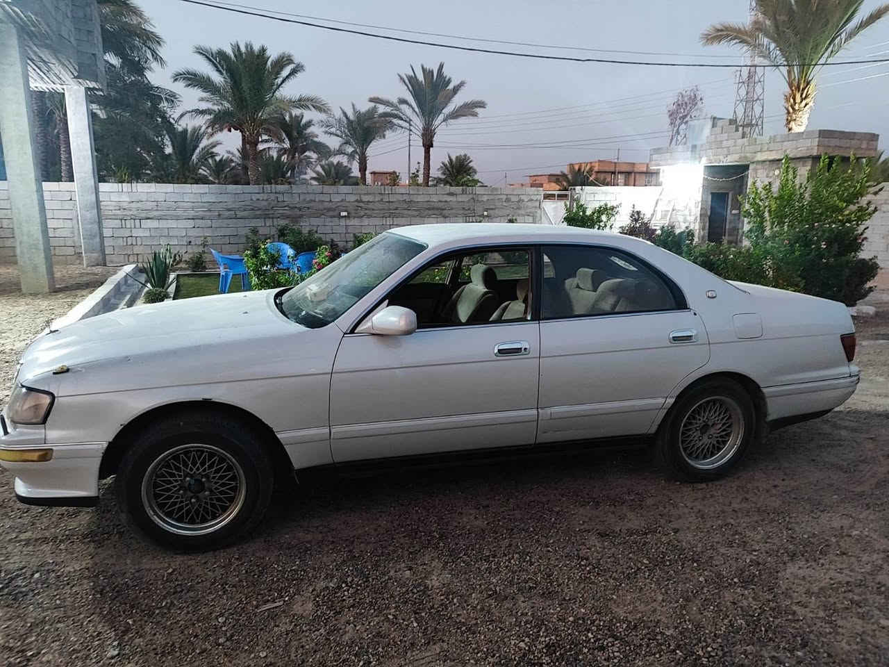 السلام عليكم
للبيع سياره بطه منفصل رقم انبار مشروع وطني موديل 92/السياره بيه الصدر مالته تعبان يحتاج تبديل السعر 48ورقه وبيه مجال العنوان فلوجه منطقة السجر /***********
