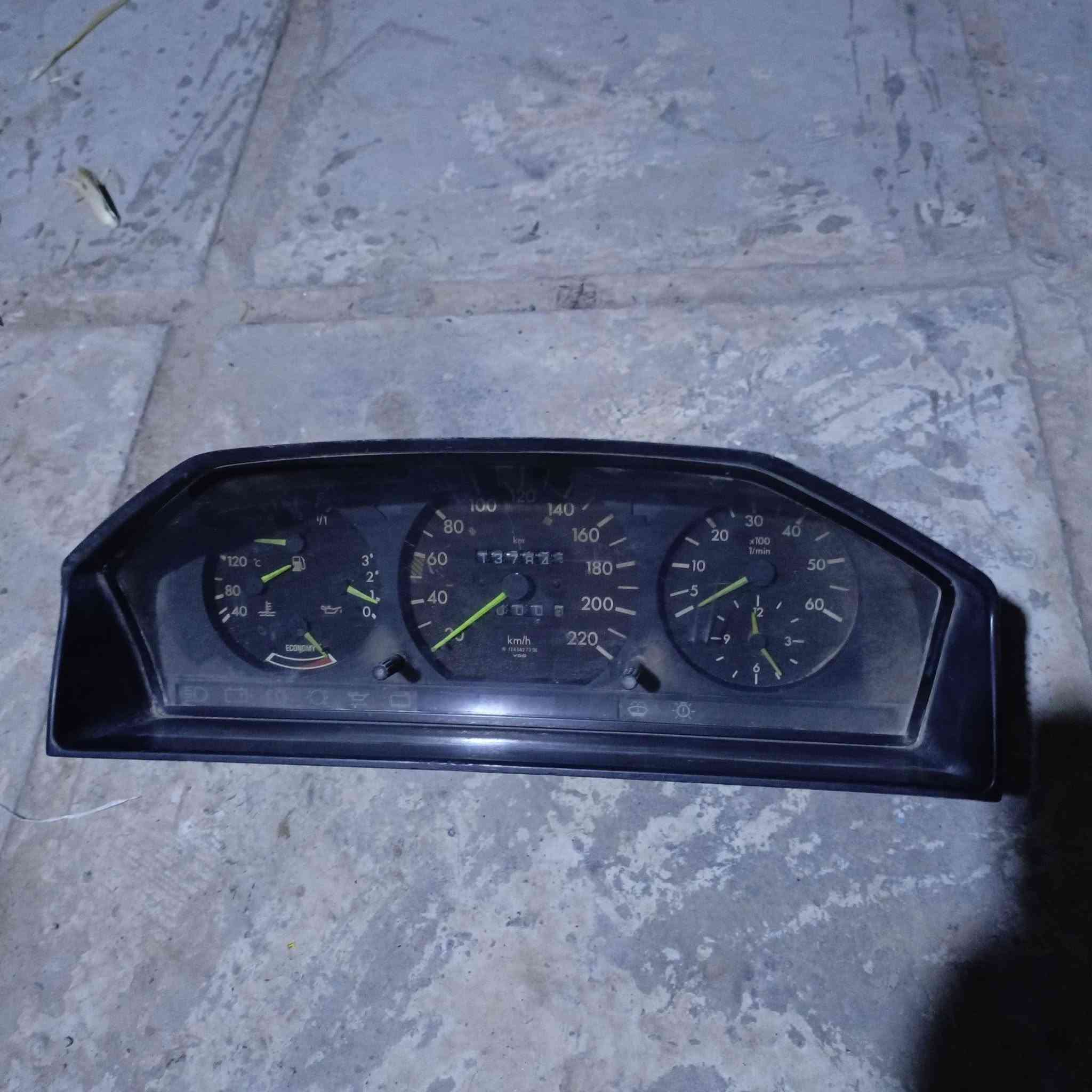 سلام عليكم للبيع غراض مارسدس مع ملكه مع BMX 5 اليرغب يتصل على الرقم ***********  المكان كربلاء
