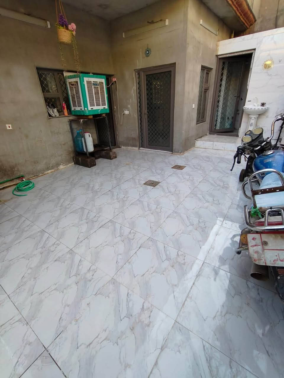 🏘🏘بيت للبيع ديالى خانقين / منطقة درو  مقابل البيوت حي الشهداء كامل خدمات قرب الساحة خلف كلية الرياضية 
مقدمين معاملة للبلدية مساحة 120 متر طابق واحد بناء حديث 
1 غرفة نوم واستقبال وصالة داخلية ومطبخ ومجمع صحيات داخلي وخارجي ومجمع صحيات وبيتونه وحوش 

السعر / 40 مليون بي مجال 

للأستفسار اكثر اتصال بالارقام فقط 
***********
***********
مكتب فريا موفق للعقار
