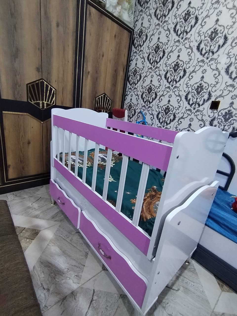 جربايه طفل  من عمر سنه الئ ٧ سنوات  للبيع لسعر ١٠٠  نظيف
***********
