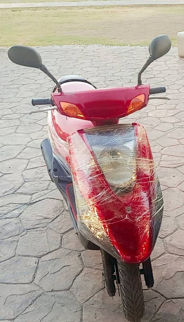 سلام عليكم دراجة بريز للبيع نضيف مال بيت وكلشي بيهه جديد وشغال كابريته وكلجات وباتري والايتات بريكات جدد وتايرات جدد وياله جدد دوشمه جديده كهربائيات جدد كلشي جديد ناقصه فقط دبلات اماميه
دراجه كفراتهه تجارية ومجفت لمكينه قبل شهر 
مكاني بغداد حي اور 
السعر 375
***********
سلام عليكم دراجة بريز للبيع نضيف مال بيت وكلشي بيهه جديد وشغال كابريته وكلجات وباتري والايتات بريكات جدد وتايرات جدد وياله جدد دوشمه جديده كهربائيات جدد كلشي جديد ناقصه فقط دبلات اماميه
