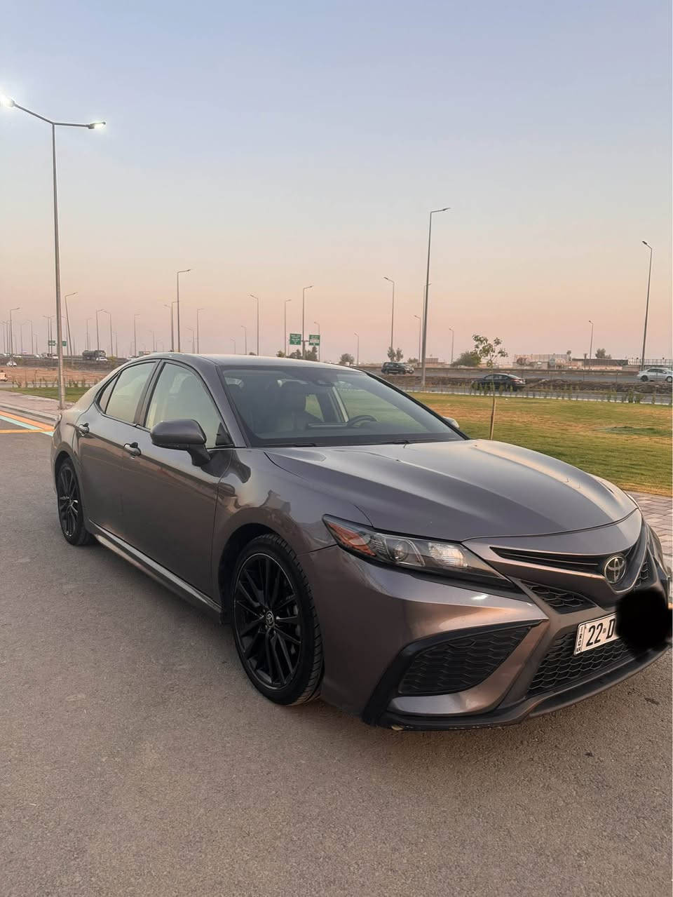 Toyota Camery se 2022
تۆیۆتا کامر2022 se 
رەنگی نه فتى 
زۆر خاوێن و بێ مەسرەف
سەیارەکی زۆر جوان
سێ مۆدی لێخورین
گێر و مەکینە بەشەرت بێ کێشە بێ کرانەوە 
تەبرید بەشەرت 
81هه زار مایل رۆشتووە 
سەیارەکەدوو پارچەی  هه يه 
(ده رگاى پشته وه و چاملخێکی پشته وه و ١ ده رگاى كليره)
 رسمم دا ناوه ره قه م شانصى 4T1G11AK6NU650089
پەرەشووت بەس شانى سه كن  تەقیووە
سعر:١٨٥ وەرەقە و  مەجالێکی کەم
ژ.*********** أربيل, العراق
