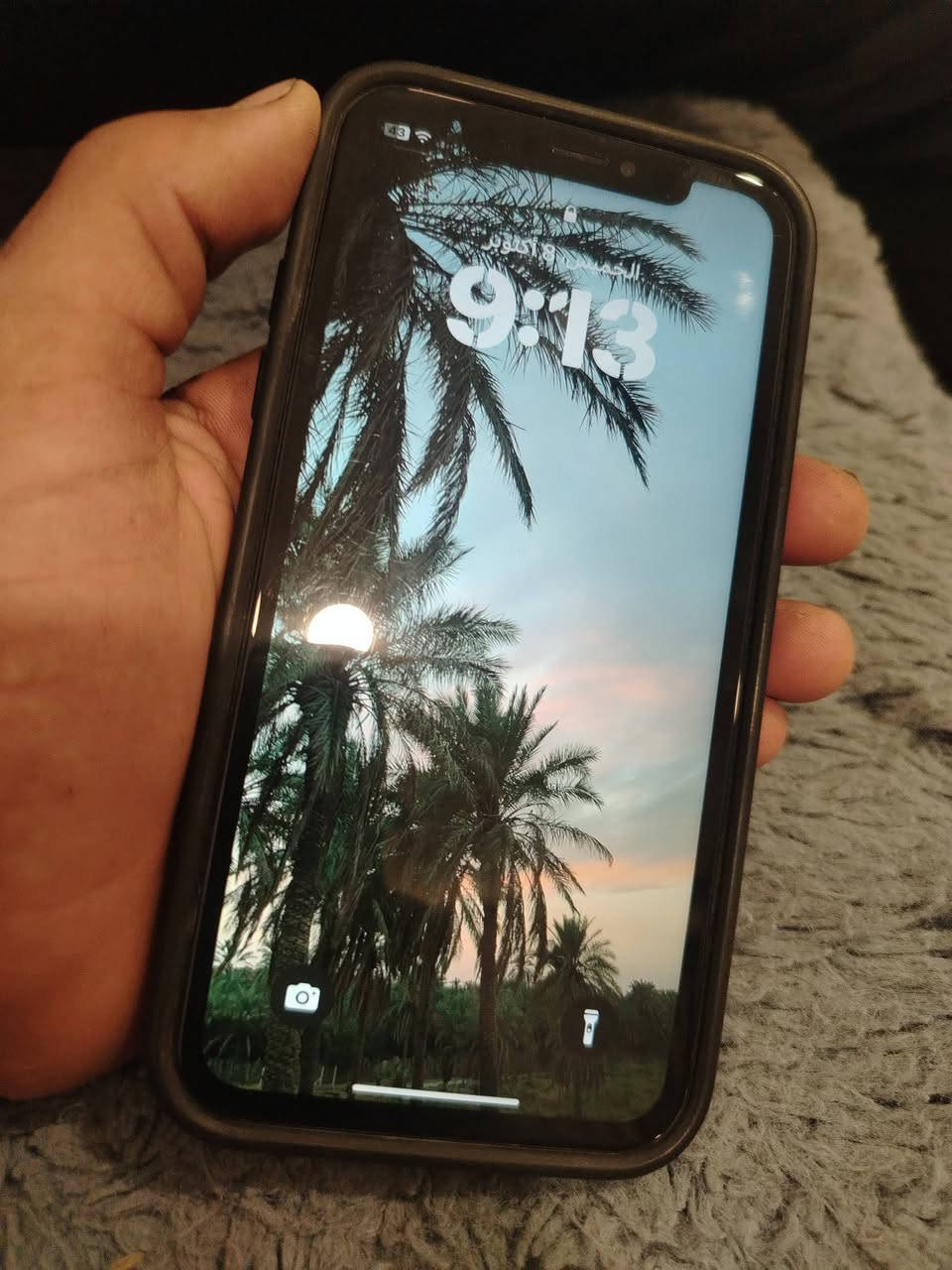 آيفون XR • ١٢٨ غ.ب. • نضيف
