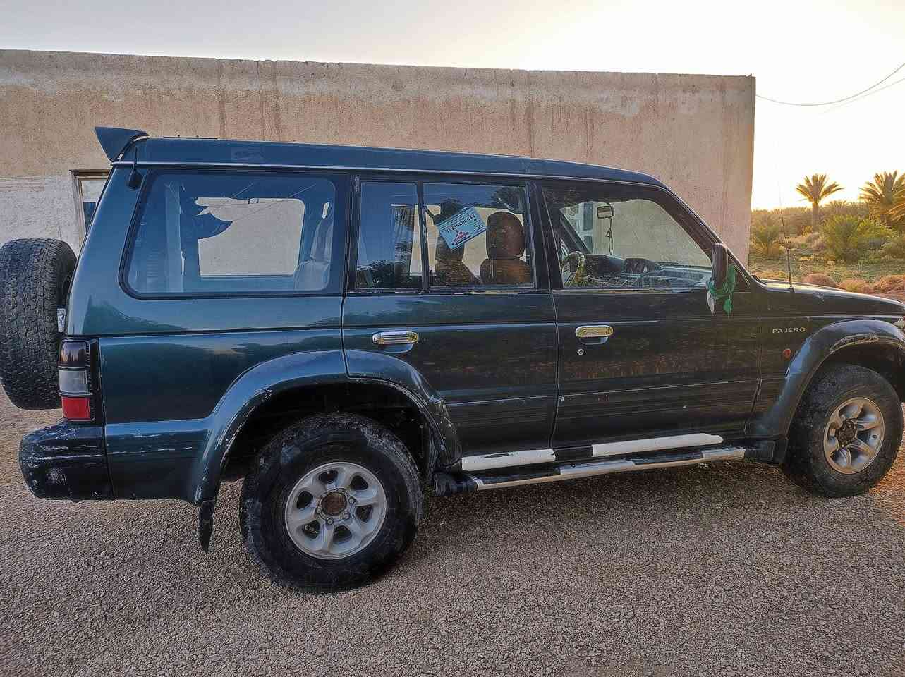 سلام عليكم باجيرو موديل 94سياره مكفوله قطرات خيالي مبيه نضيفه كلش ملجني تخم تير   جيس 4 كهربيت كل شقله تصعيد جام كل شقال تنزيل  محرك  وكير ستوني حاويه جديد راعيه يحول موجود مكاني شنافية سعر 45 بيه مجال رقم بي وساب ***********
